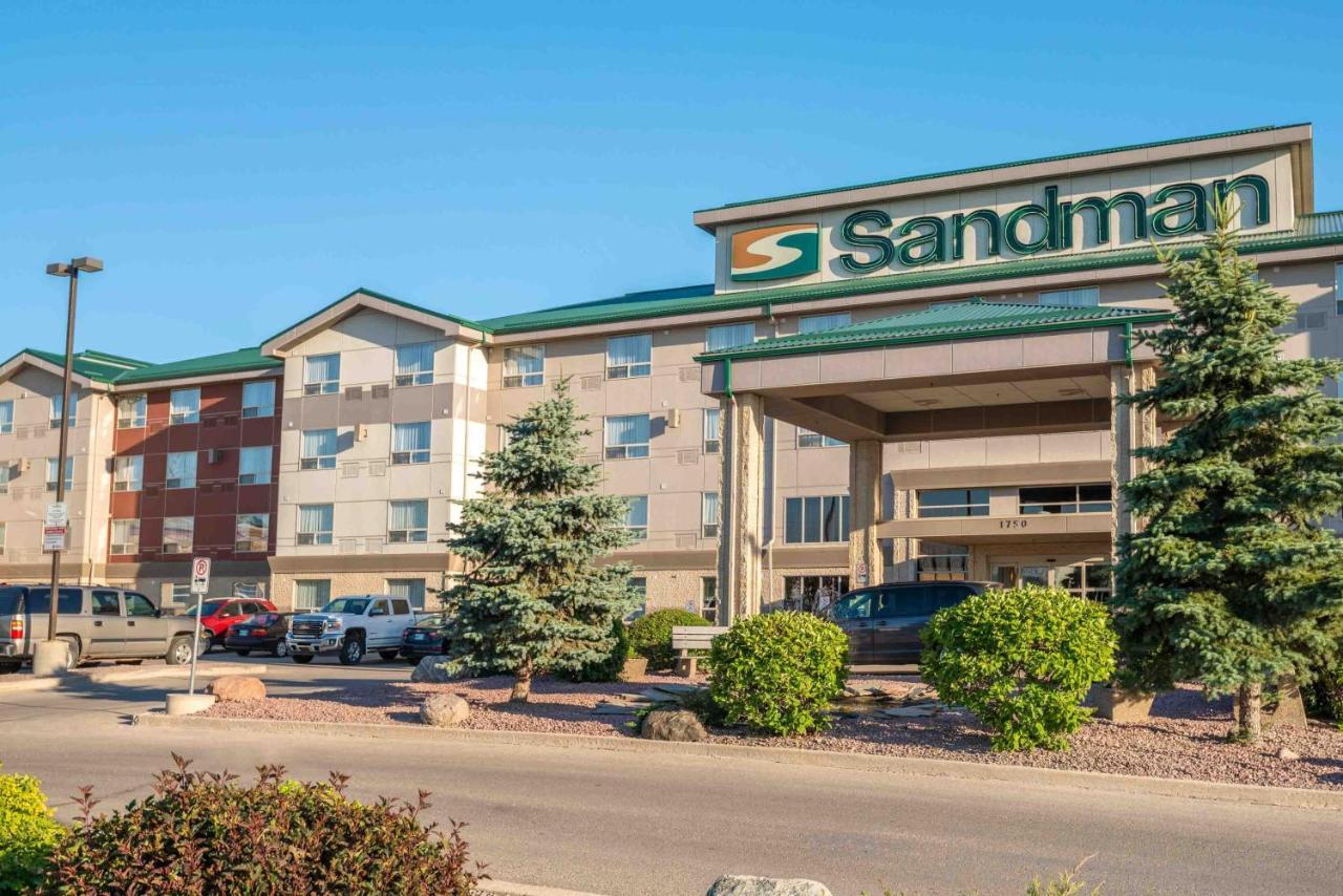 Sandman Hotel & Suites Winnipeg Airport Exterior foto